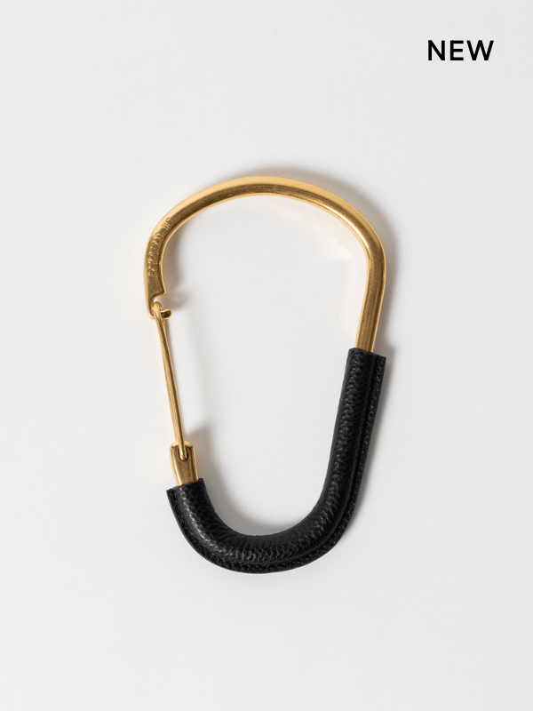 Grande Teardrop Carabiner