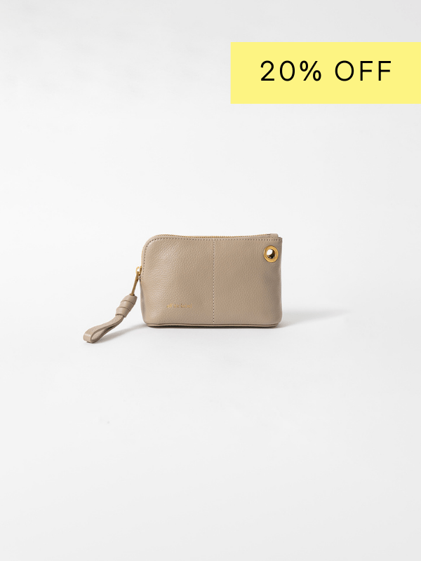 Petite Pouch (Leather)